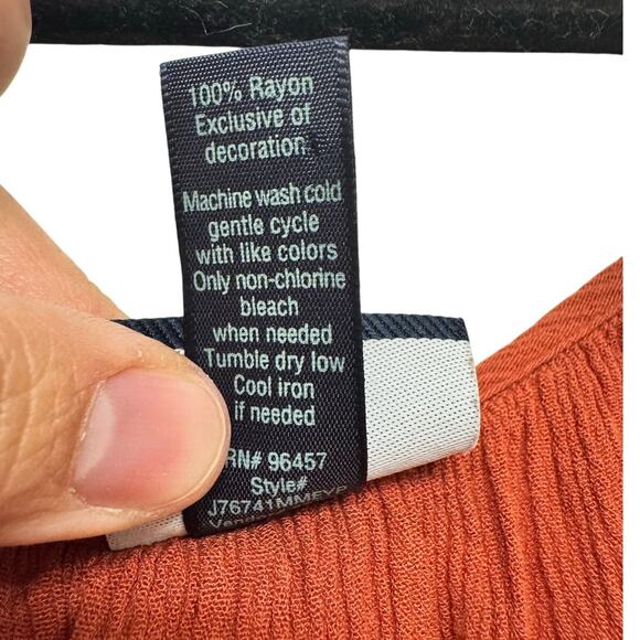 Daytrip Women’s Boho Embroidered Tank Top Rust Orange Cami Size M Rayon - Picture 4 of 5